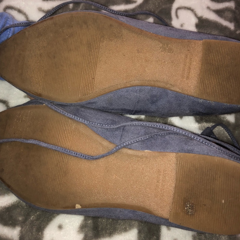 OLD NAVY LACE UP FLATS 7.5 - Picture 4 of 4